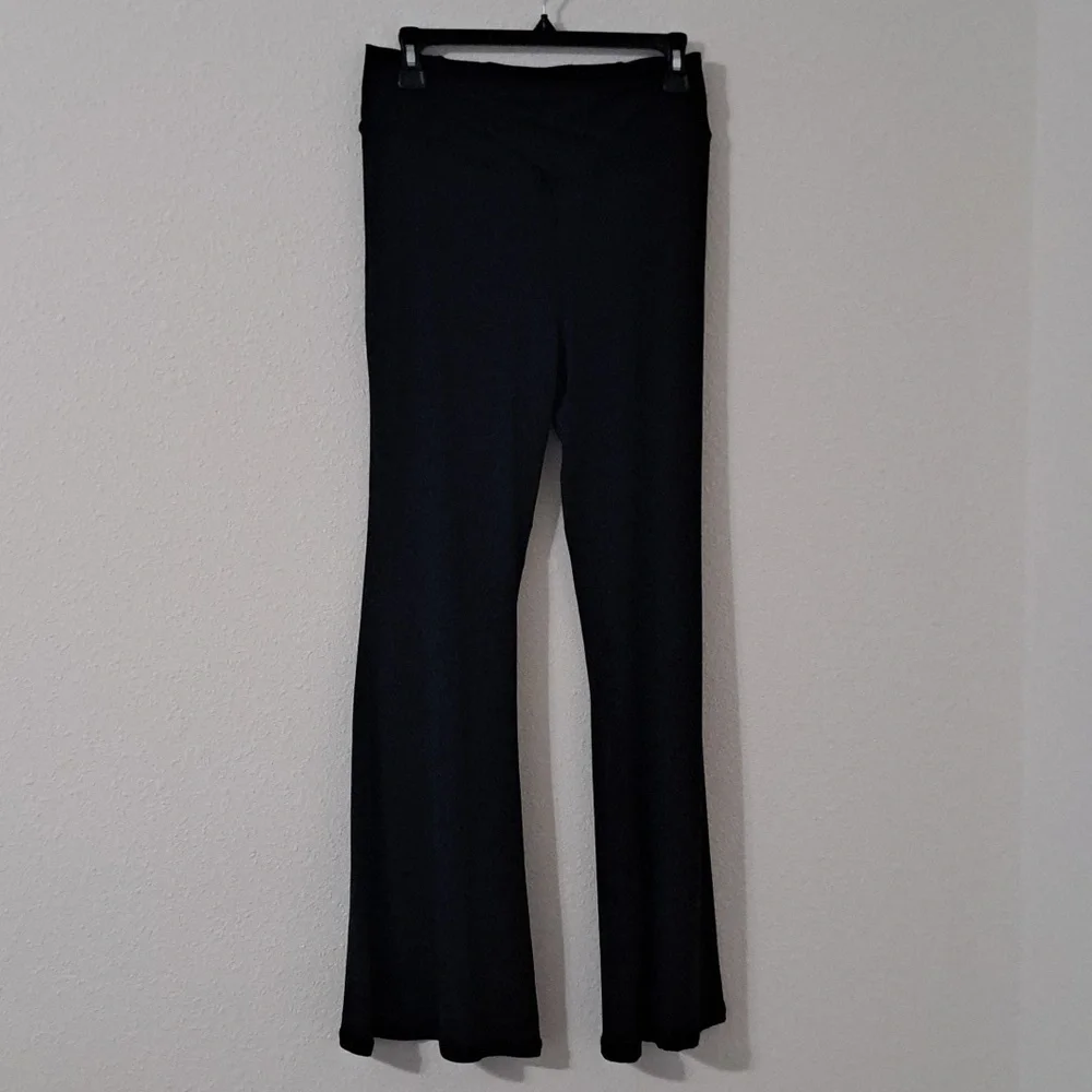 Jala Super Flare Legging - Picture 6 of 14